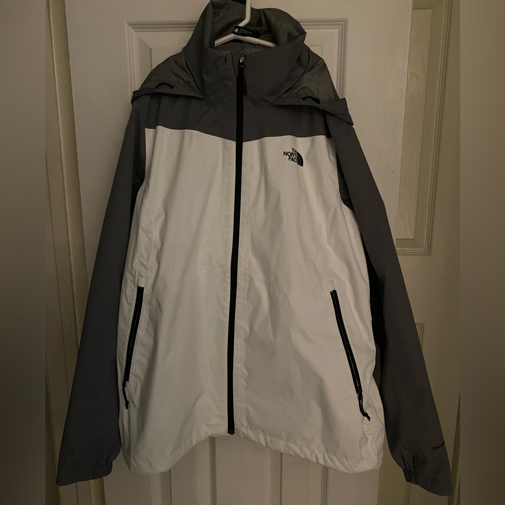 New North Face Resolve Jacket - image 3